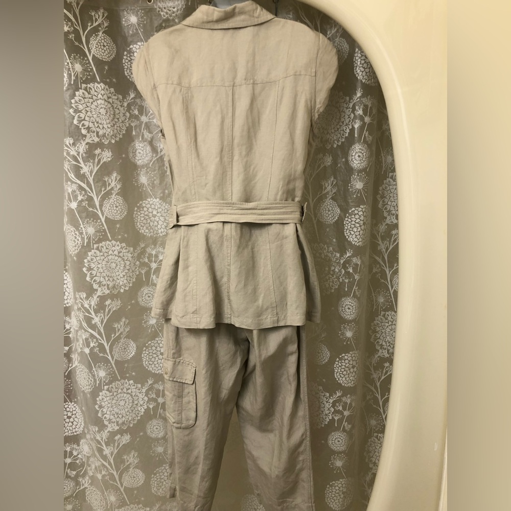 Eric Alexandre Outfit - Picture 2 of 8
